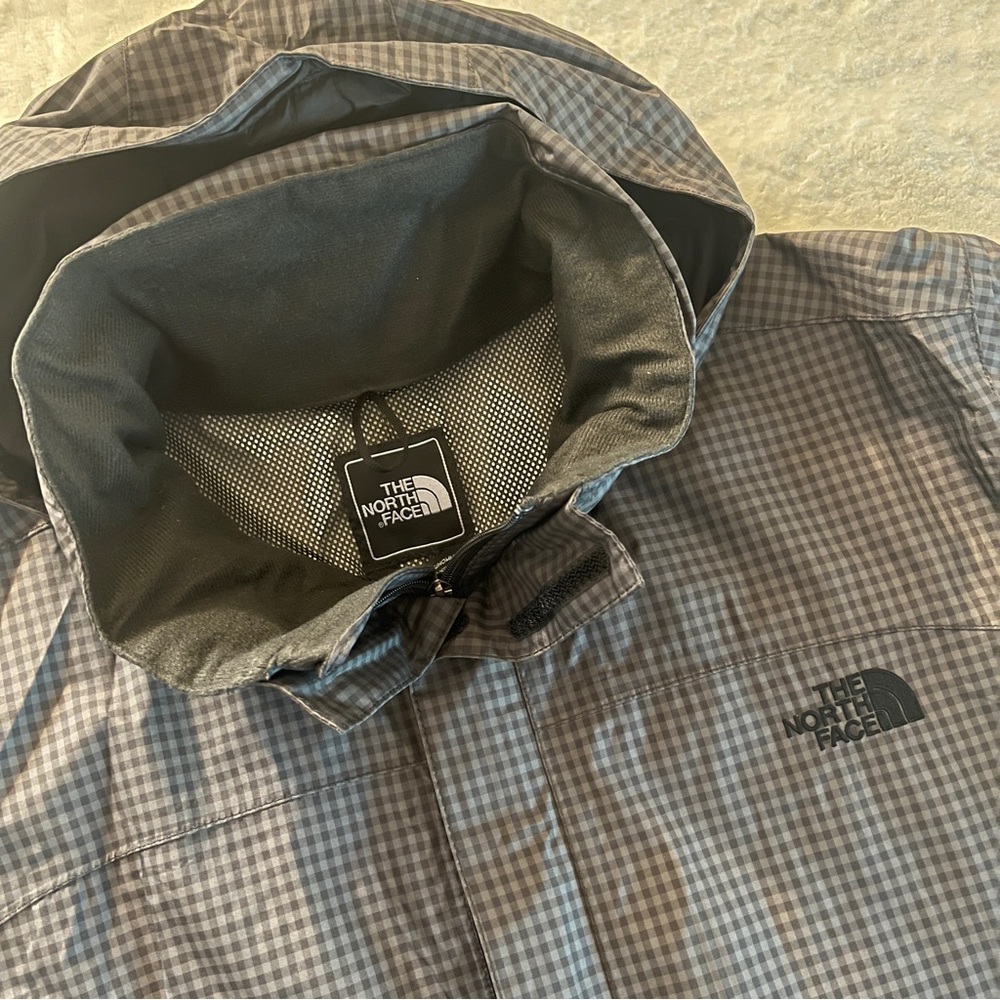 Men’s North Face Wind Breaker Jacket w/ Detachable Hood